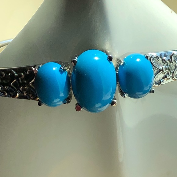 Blue Howlite Jewelry - NWT Blue Howlite Bangle Bracelet